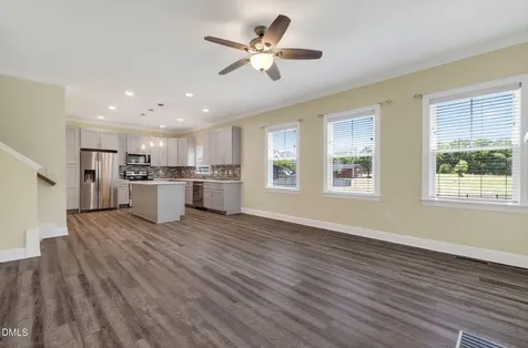 9116 Ashton Glen Drive Zebulon NC 27597
