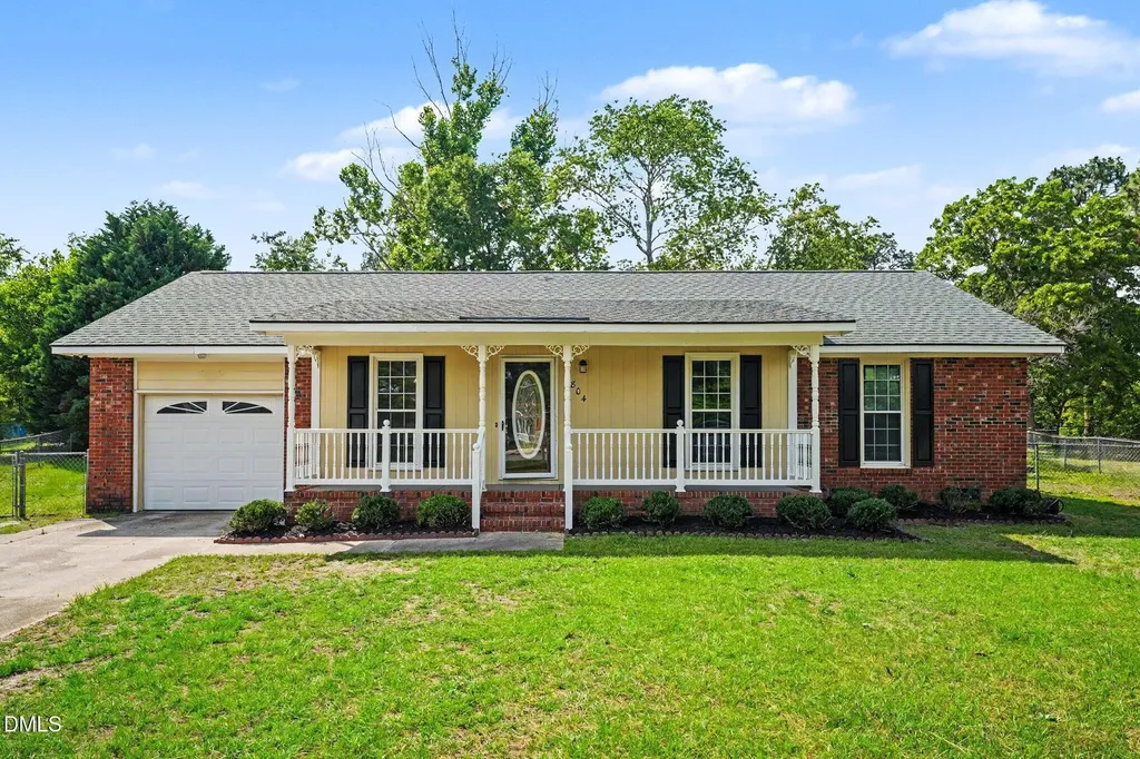 2804 Empire Court Fayetteville NC 28306