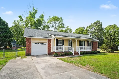 2804 Empire Court Fayetteville NC 28306