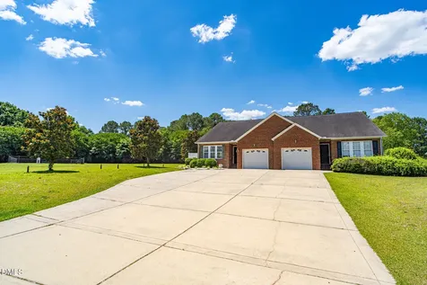 67 Ariel Street Lillington NC 27546