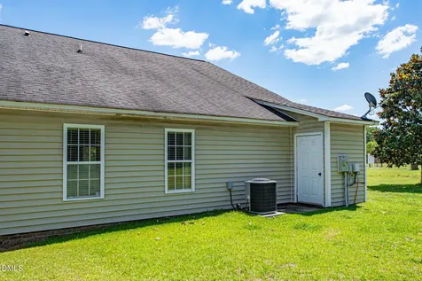 67 Ariel Street Lillington NC 27546