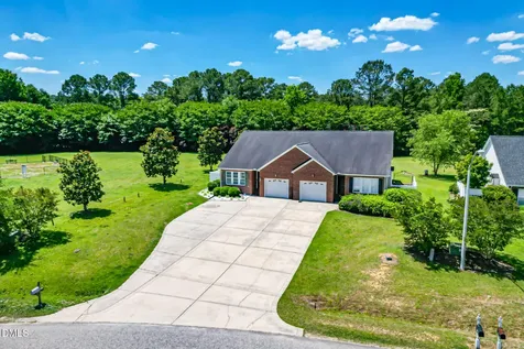 67 Ariel Street Lillington NC 27546