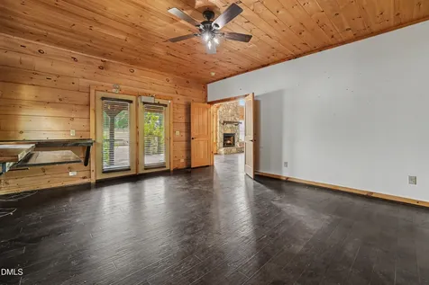 2920 N Nc 42 Highway Goldston NC 27252
