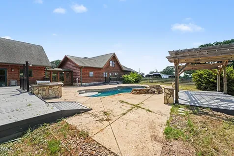 2920 N Nc 42 Highway Goldston NC 27252
