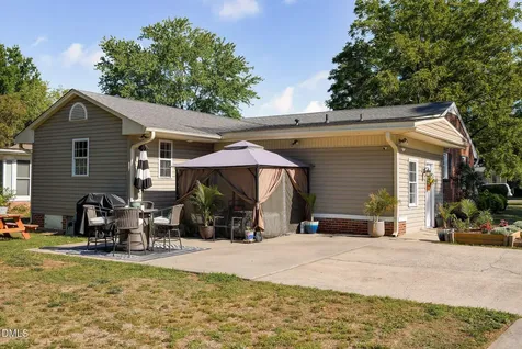 1702 W Front Street Burlington NC 27215