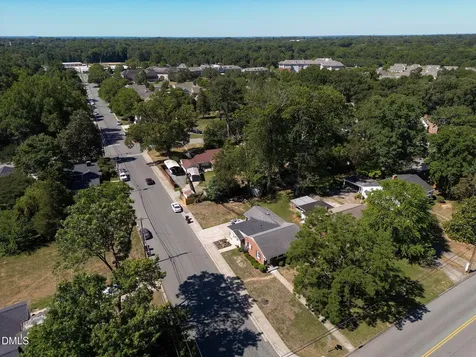 1702 W Front Street Burlington NC 27215