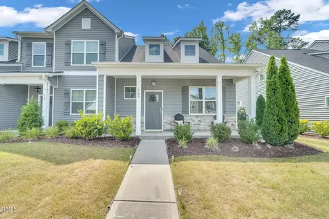 709 Hadstock Path Zebulon NC 27597