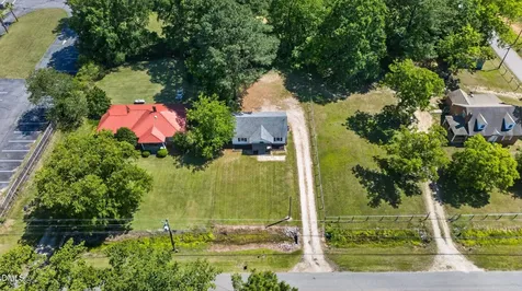 5887 Main Street Bailey NC 27807