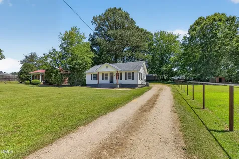 5887 Main Street Bailey NC 27807