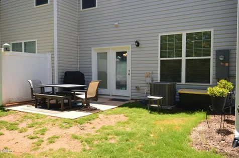 823 Pryor Street Mebane NC 27302