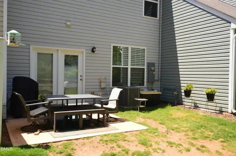 823 Pryor Street Mebane NC 27302