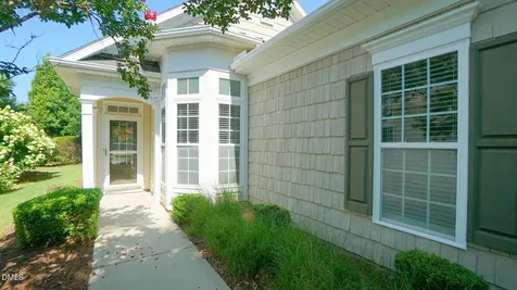 542 Tomkins Loop Cary NC 27519