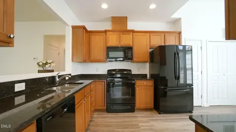 542 Tomkins Loop Cary NC 27519
