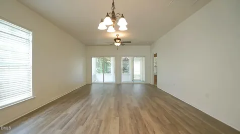 542 Tomkins Loop Cary NC 27519