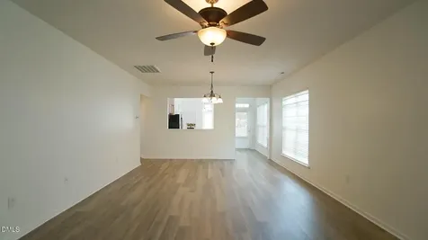 542 Tomkins Loop Cary NC 27519