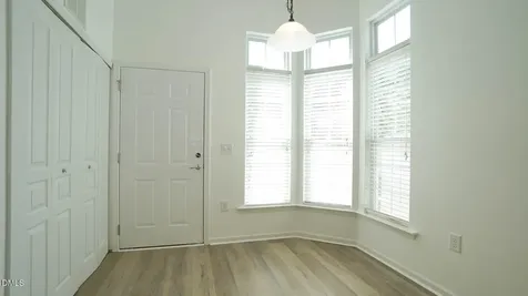 542 Tomkins Loop Cary NC 27519