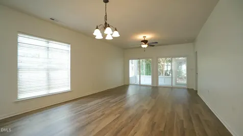 542 Tomkins Loop Cary NC 27519