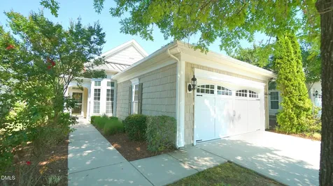 542 Tomkins Loop Cary NC 27519