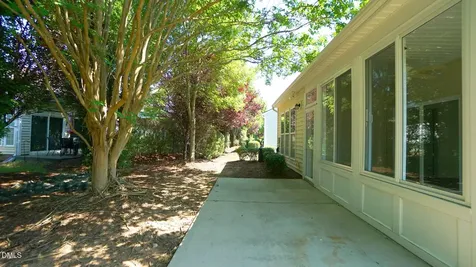542 Tomkins Loop Cary NC 27519