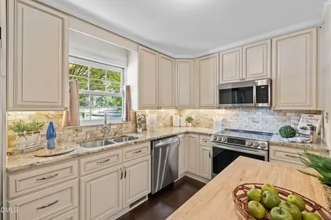 429 Warren Avenue Cary NC 27511