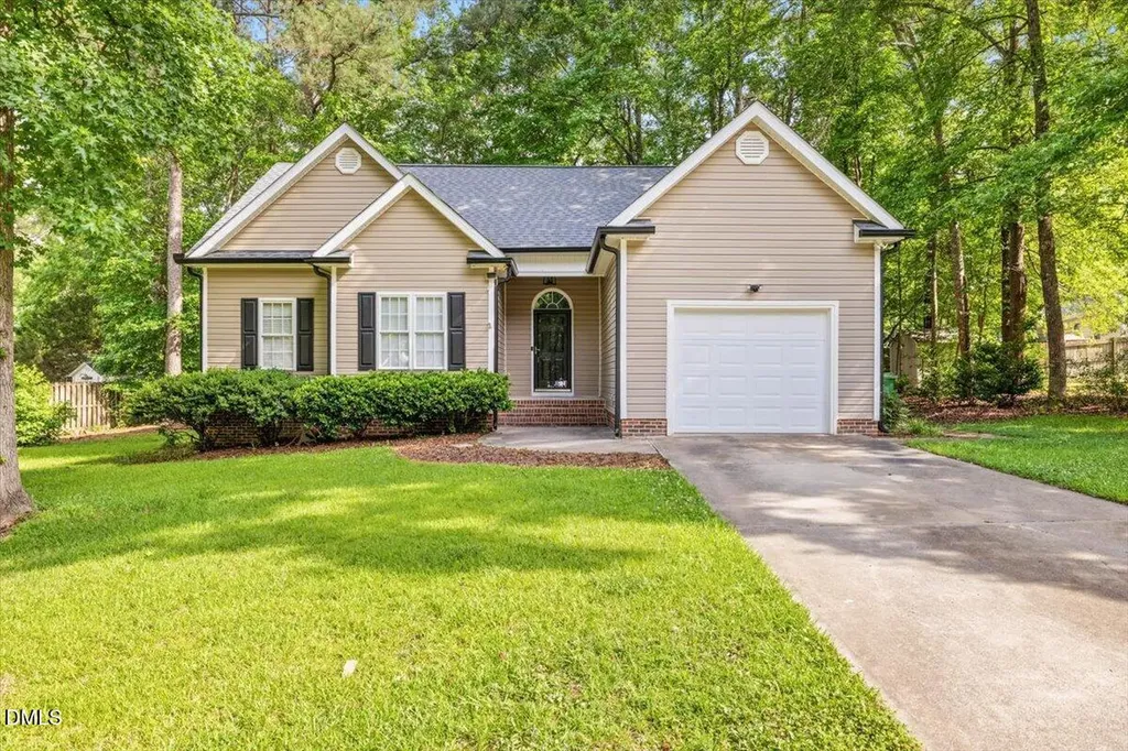 508 Senterwood Court Fuquay Varina NC 27526