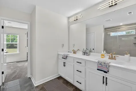 21 E Odell Lane Zebulon NC 27597