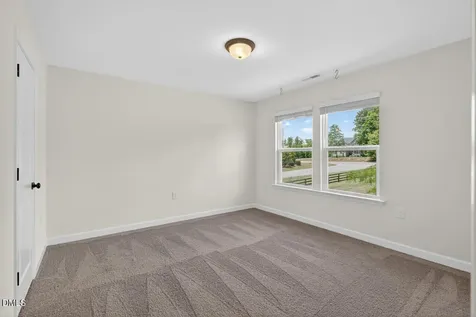 21 E Odell Lane Zebulon NC 27597