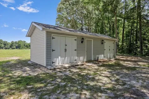 573 Smiths Winding Lane Pikeville NC 27863