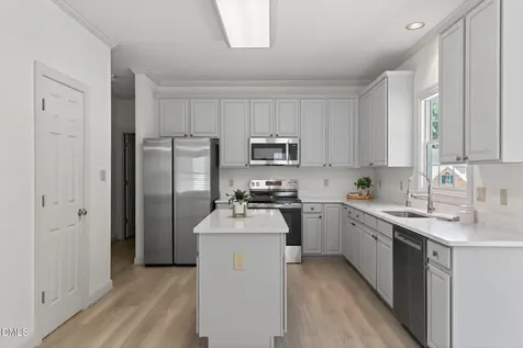 101 Greygate Place Cary NC 27518
