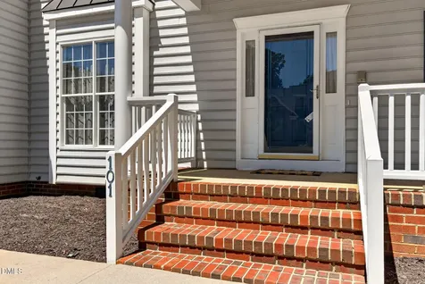 101 Greygate Place Cary NC 27518