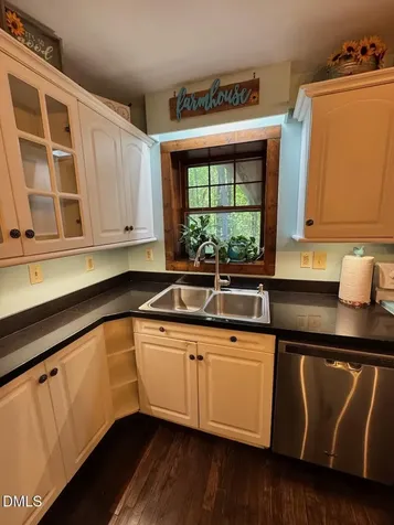 2005 Quail Roost Street Clayton NC 27527