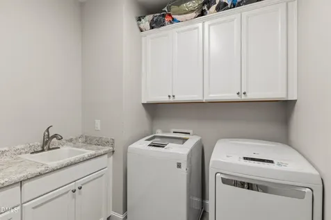 7421 Stonehenge Farm Lane Raleigh NC 27613