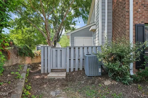 118 Clancy Circle Cary NC 27511