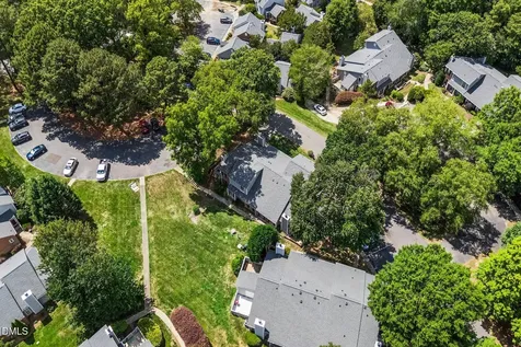 118 Clancy Circle Cary NC 27511