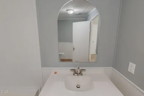 32 Everett Avenue Roxboro NC 27574