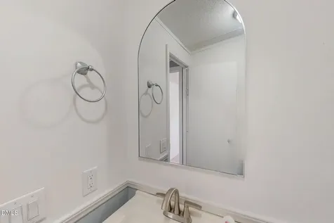 32 Everett Avenue Roxboro NC 27574