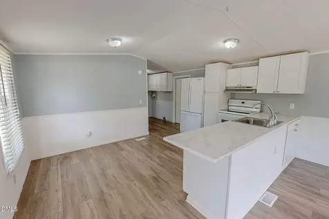 32 Everett Avenue Roxboro NC 27574