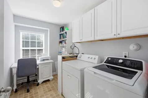 5702 Orchard Beach Lane Raleigh NC 27616