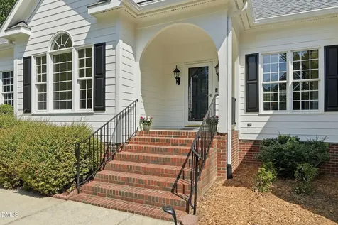 2704 Dray Court Raleigh NC 27613