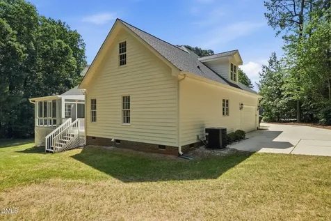 2704 Dray Court Raleigh NC 27613
