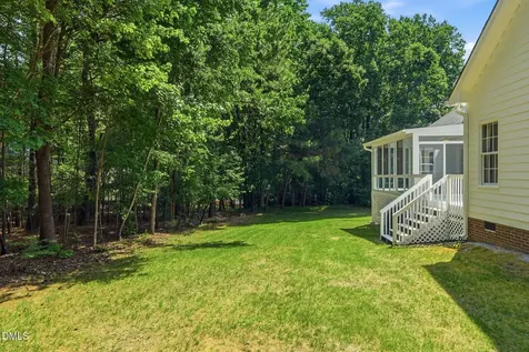 2704 Dray Court Raleigh NC 27613