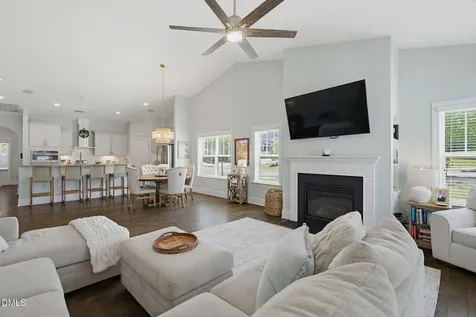 1813 Knights Crest Way Wake Forest NC 27587