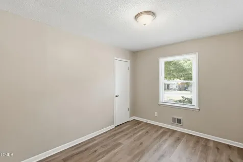 113 E Franklin Street Zebulon NC 27597