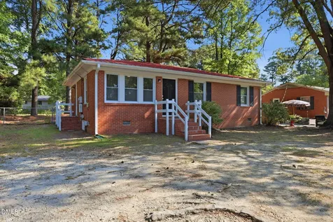 113 E Franklin Street Zebulon NC 27597