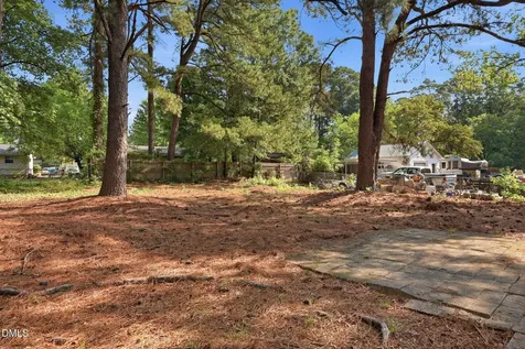 113 E Franklin Street Zebulon NC 27597