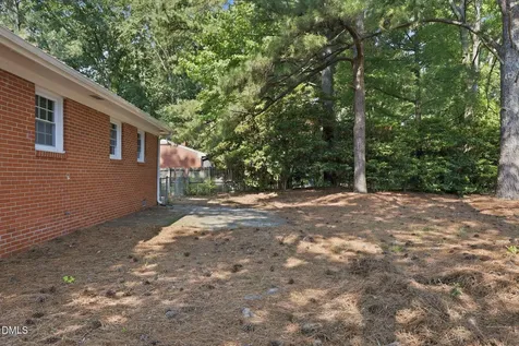 113 E Franklin Street Zebulon NC 27597