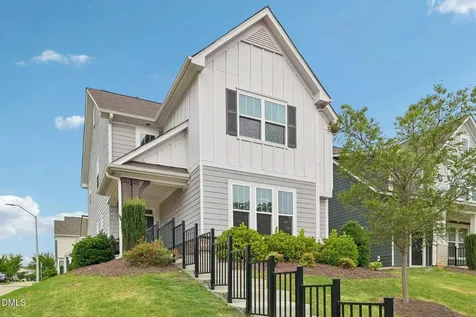 124 Daisy Grove Lane Holly Springs NC 27540