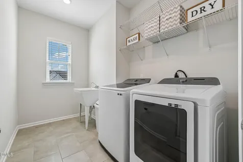 124 Daisy Grove Lane Holly Springs NC 27540