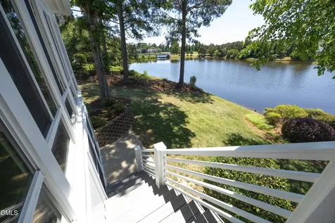 729 Crabtree Crossing Parkway Cary NC 27513