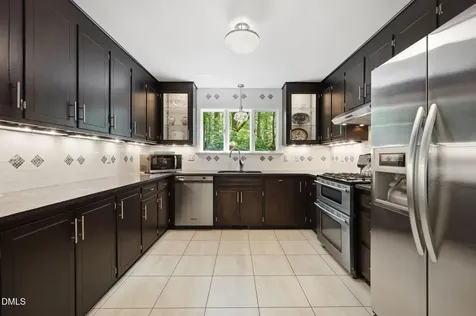 6101 Dresden Lane Raleigh NC 27612